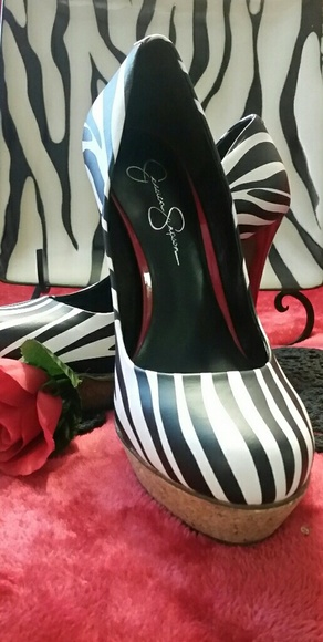 Platform Shoes - Picture 3 of 8